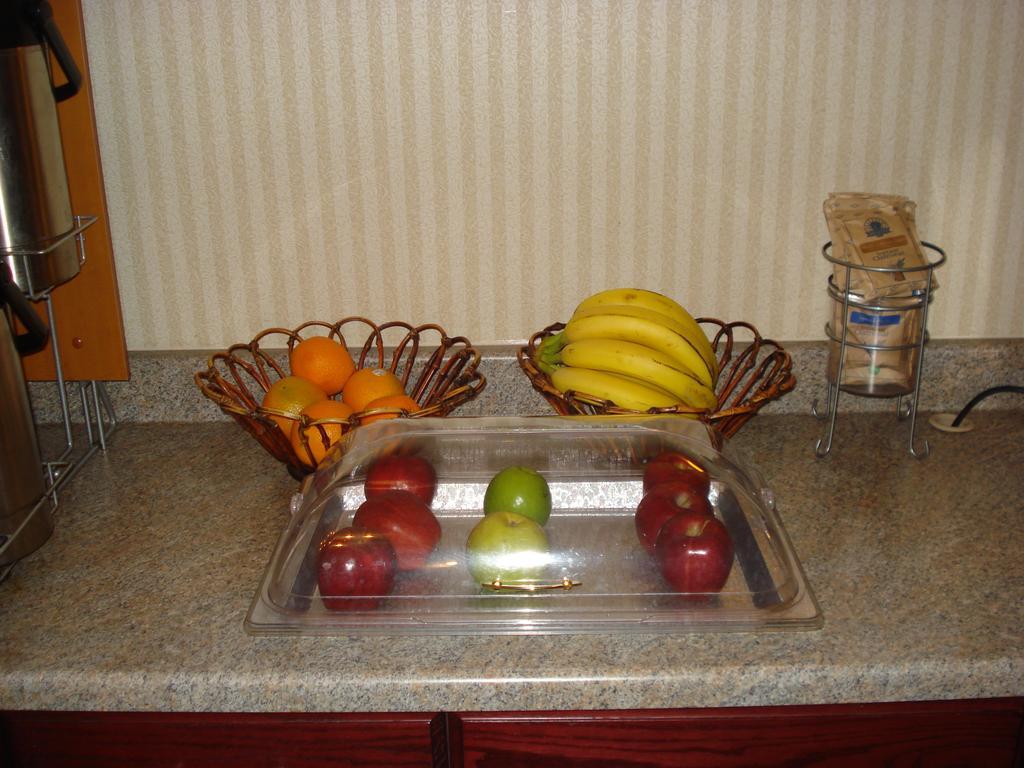 Quality Inn & Suites Columbia I-70 Dış mekan fotoğraf