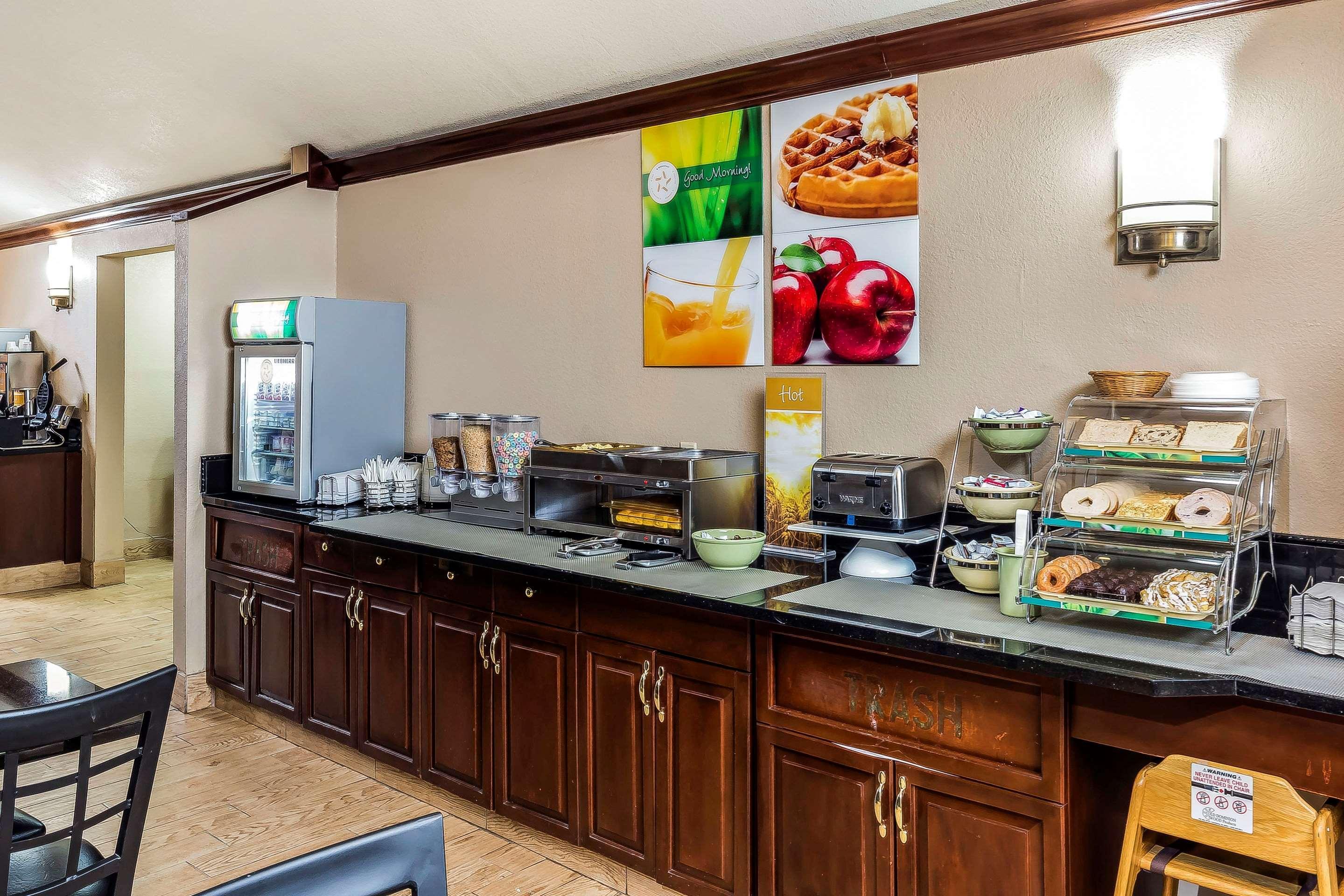 Quality Inn & Suites Columbia I-70 Dış mekan fotoğraf