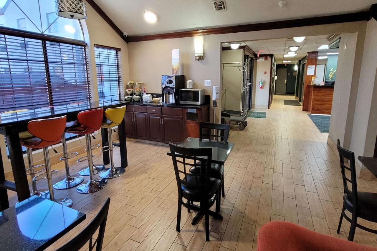 Quality Inn & Suites Columbia I-70 Dış mekan fotoğraf